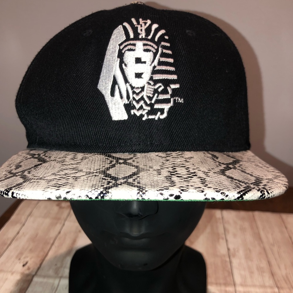 Last Kings Black & White Snake Skin Pattern Snapback Hat Adjustable Ball Cap